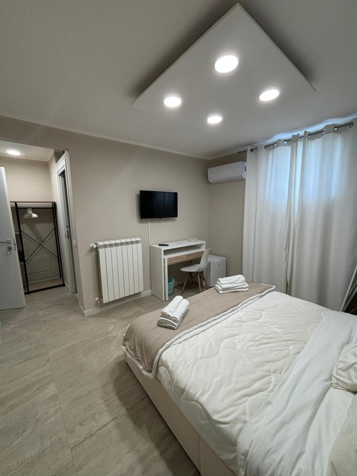 My Place B&B Карини Экстерьер фото