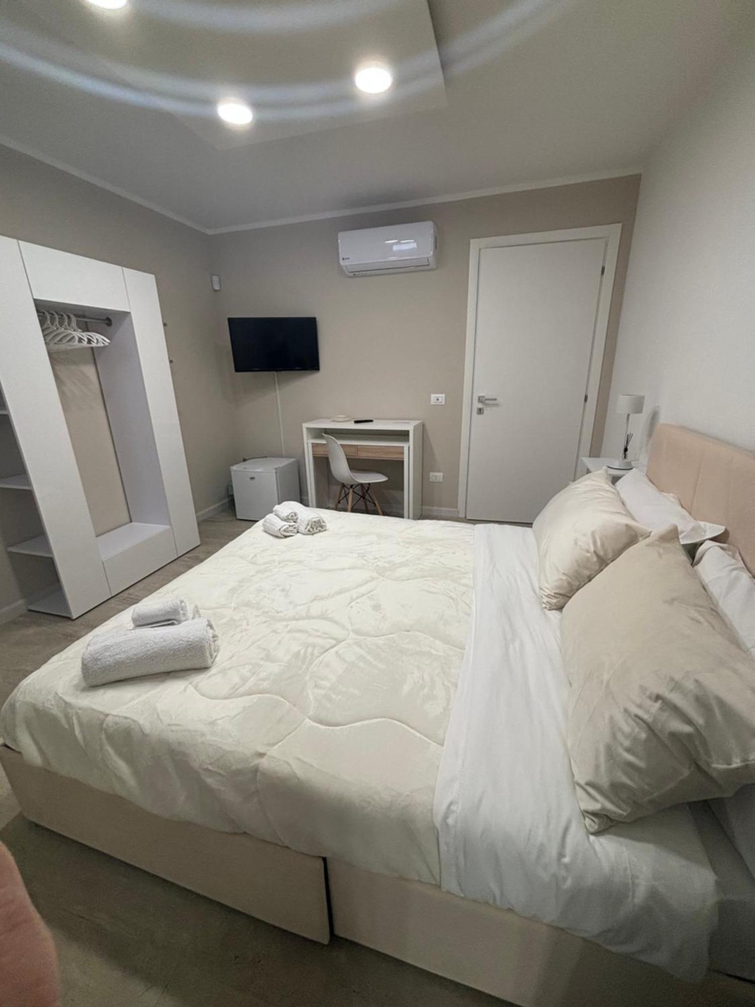 My Place B&B Карини Экстерьер фото