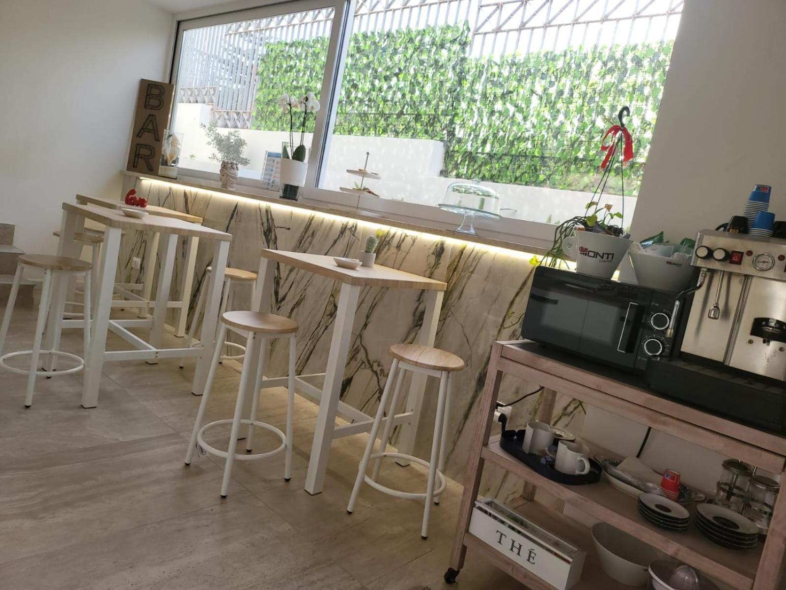 My Place B&B Карини Экстерьер фото